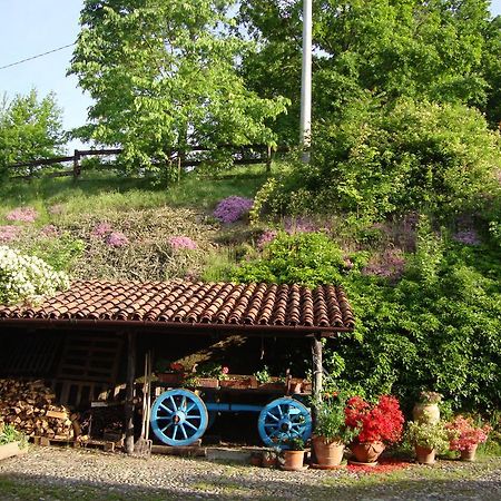 לינה וארוחת בוקר Moncucco Torinese Cascina Nel Bosco מראה חיצוני תמונה