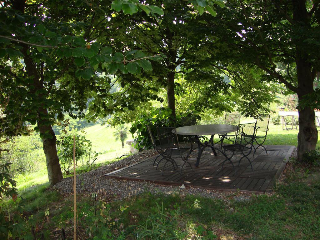 לינה וארוחת בוקר Moncucco Torinese Cascina Nel Bosco מראה חיצוני תמונה